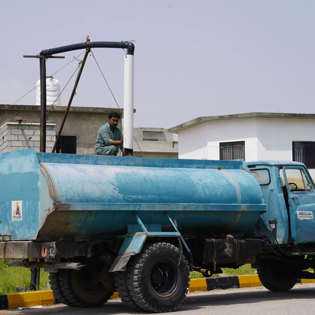 A water tanker truck